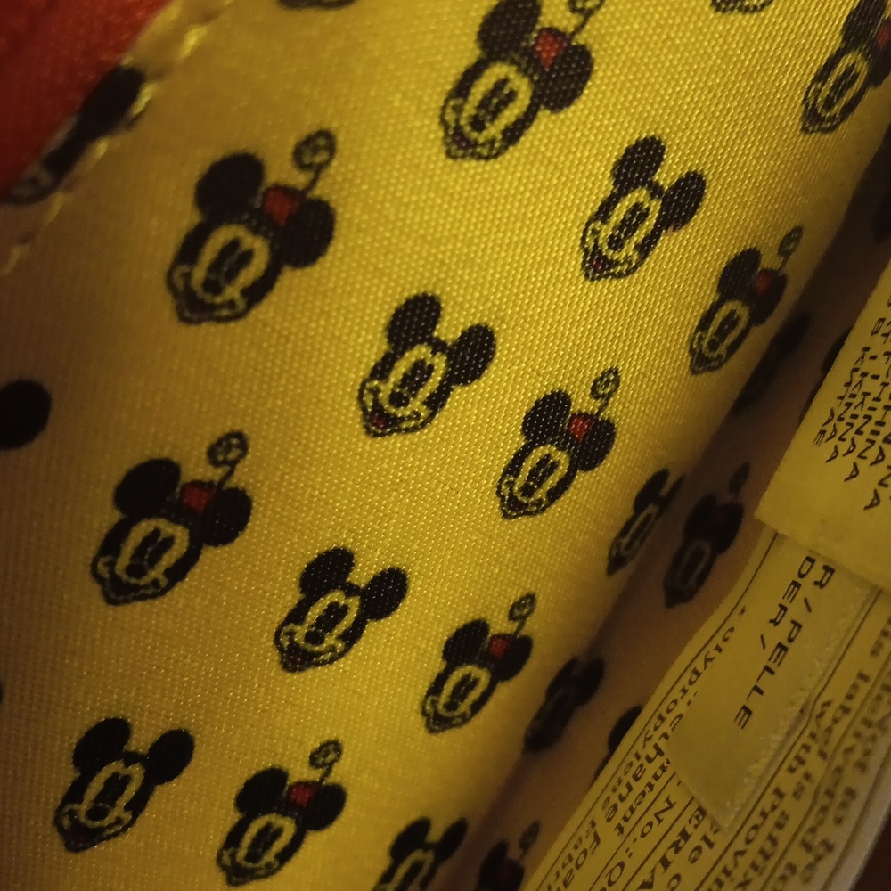 Loungfly Disney wallet - Picture 9 of 13